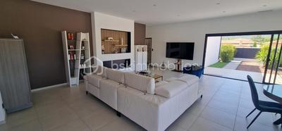 Villa - 213 m² - 5 pièces