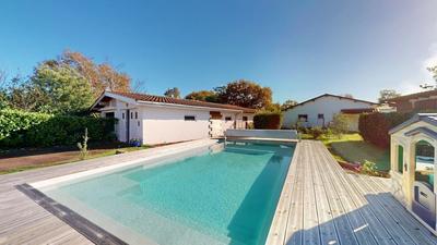 Maison - 161 m² - 7 pièces