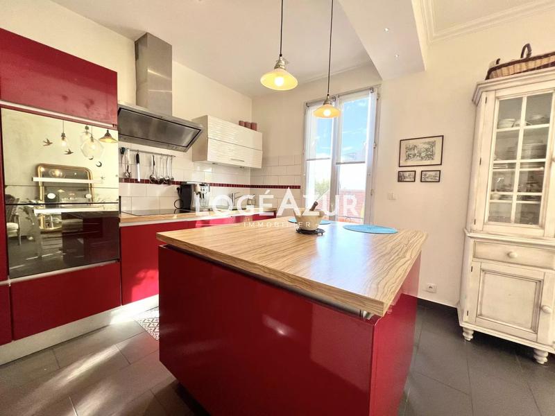 Appartement - 82 m² - 3 pièces