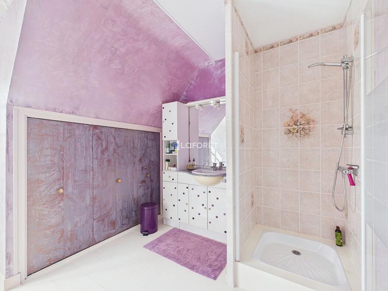 Maison - 186 m² - 8 pièces