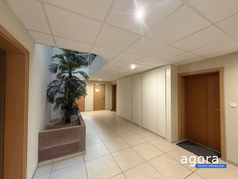 Appartement - 100 m² - 4 pièces