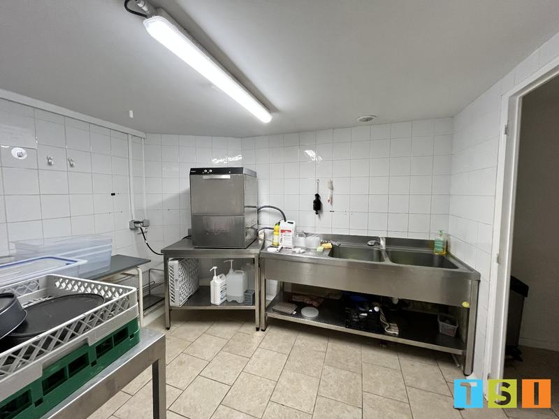 Fonds de commerce - 503 m²