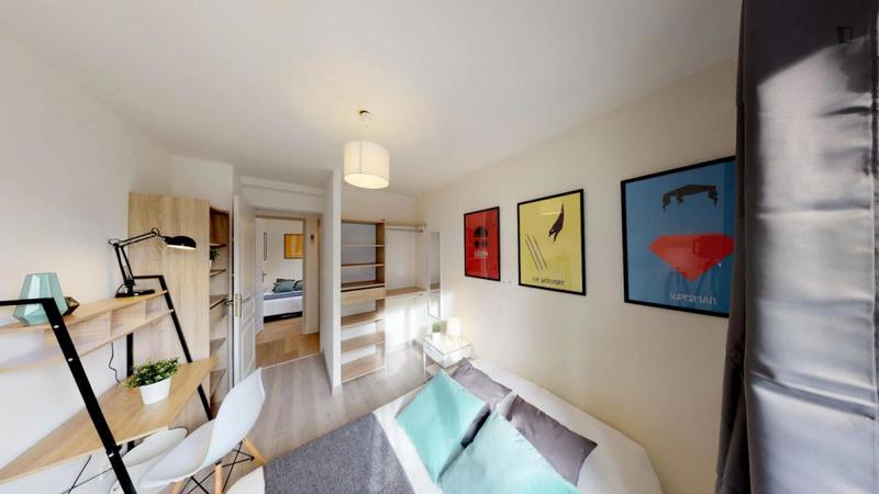 Chambre - 10 m² - 5 pièces