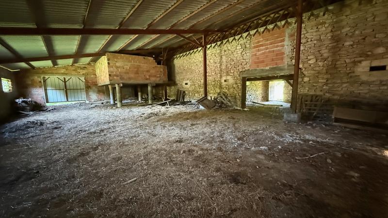 Maison - 207 m² - 1 pièce