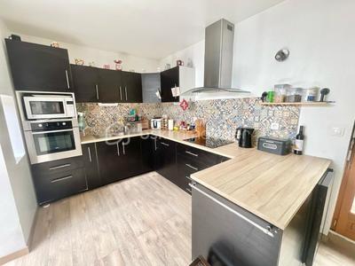 Maison - 100 m² - 5 pièces