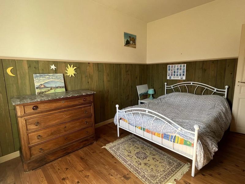 Maison - 200 m² - 7 pièces