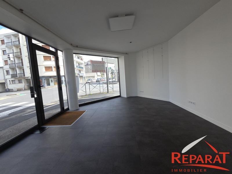 Local commercial - 35 m² - 2 pièces