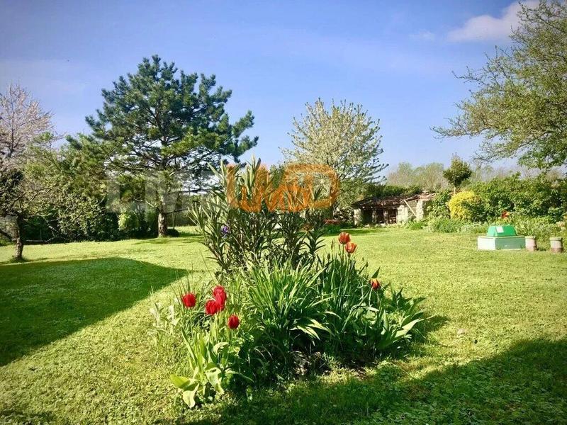 Maison - 232 m² - 8 pièces