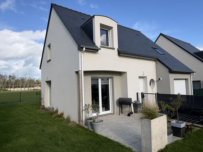 Maison - 96 m² - 5 pièces