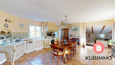 Maison - 197 m² - 7 pièces