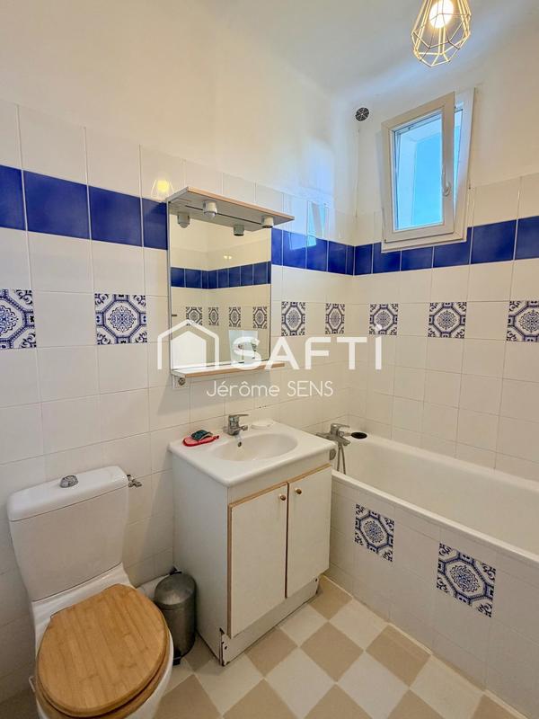 Maison - 168 m² - 8 pièces