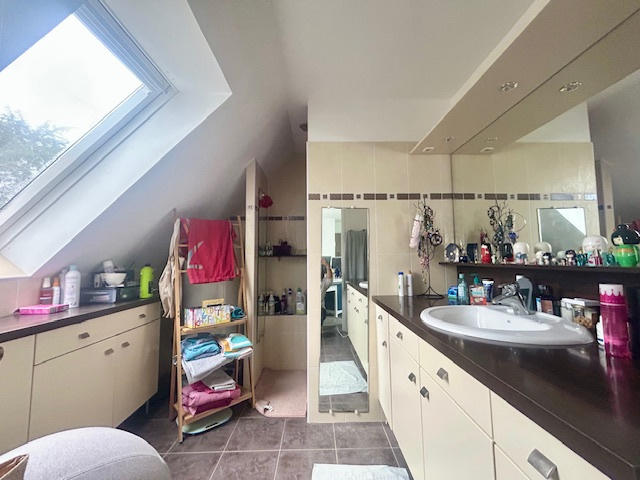 Maison - 172 m² - 7 pièces