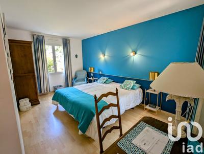 Maison - 267 m² - 8 pièces