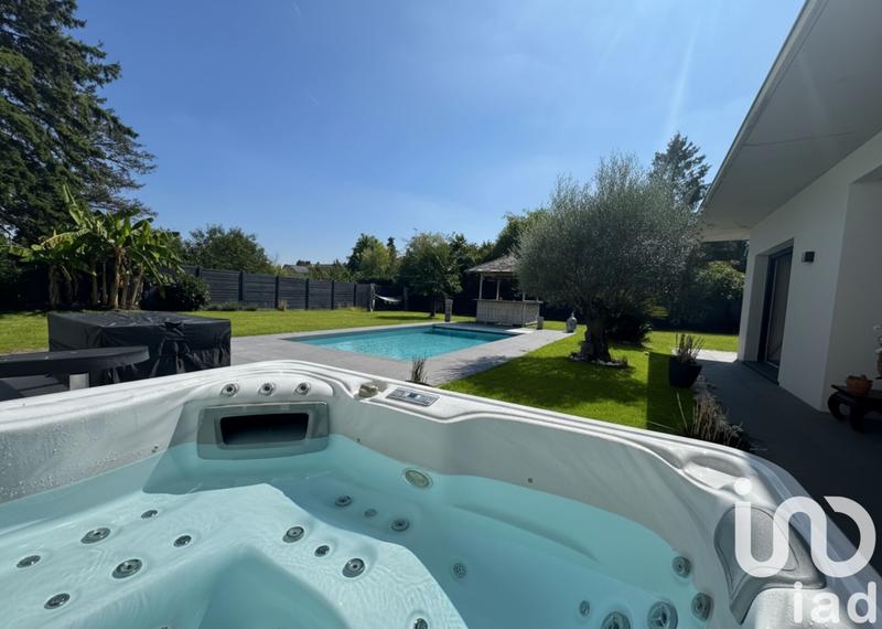 Maison de maîtres - 252 m² - 7 pièces