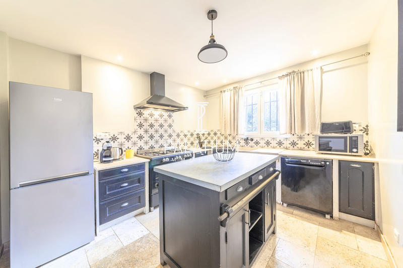 Maison - 147 m² - 6 pièces