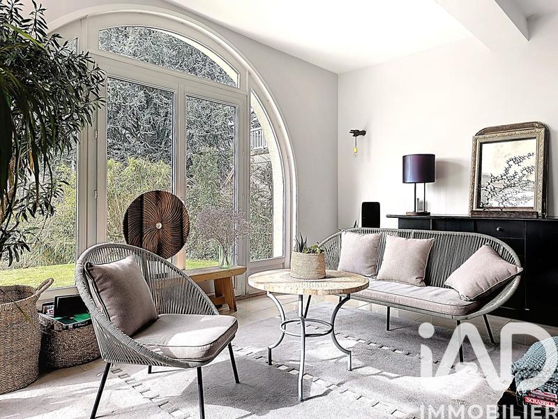 Maison - 226 m² - 7 pièces