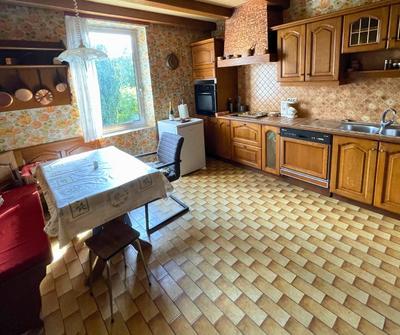 Maison - 194 m² - 7 pièces