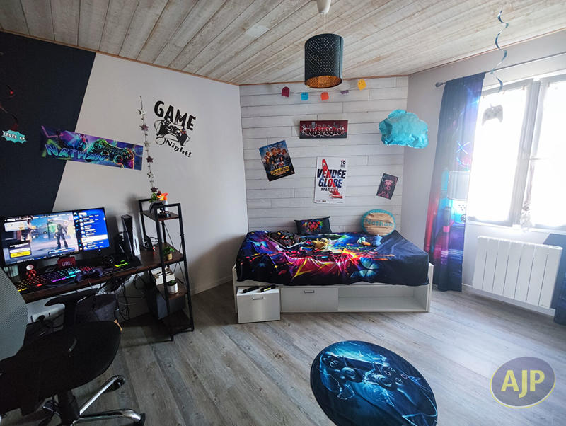 Maison - 111 m² - 4 pièces