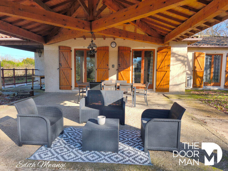 Maison - 102 m² - 5 pièces