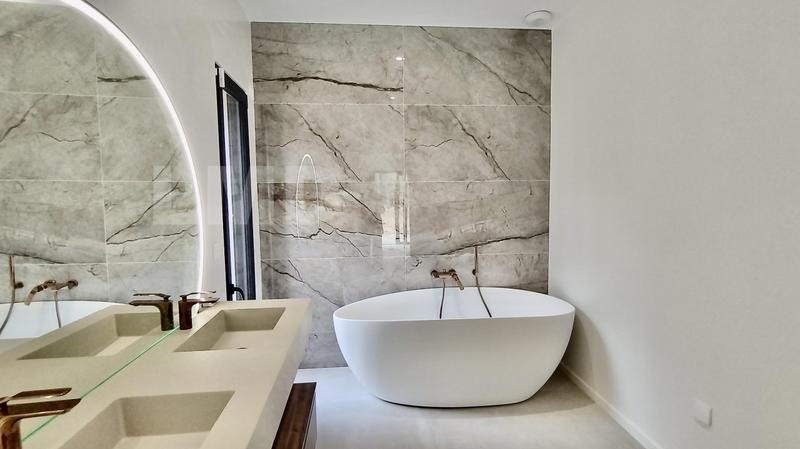 Maison - 170 m² - 5 pièces