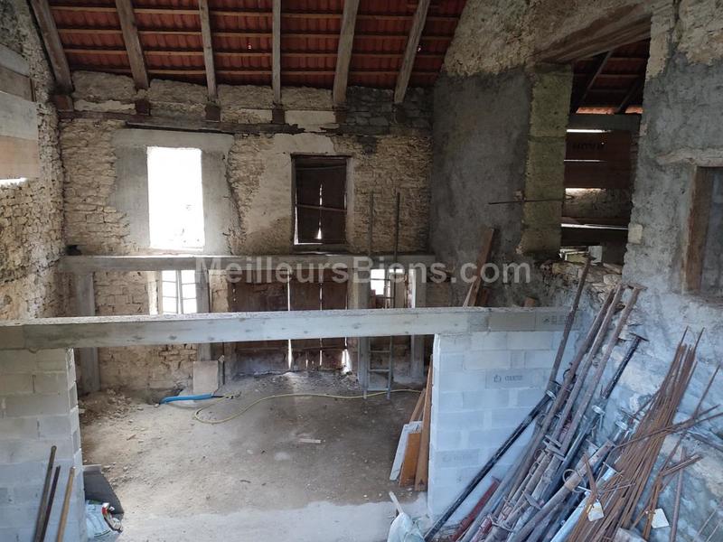 Fermette - 250 m² - 1 pièce