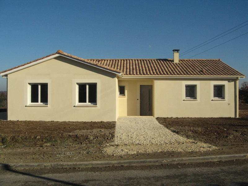 Maison - 90 m² - 4 pièces