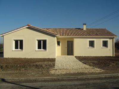 Maison - 90 m² - 4 pièces