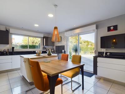 Villa - 184 m² - 7 pièces