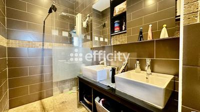 Maison - 155 m² - 8 pièces