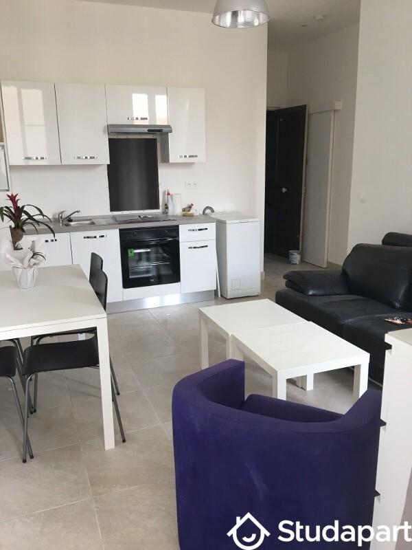 Chambre - 10 m² - 1 pièce