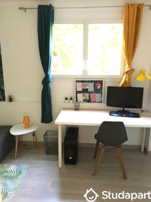 Chambre - 10 m² - 1 pièce