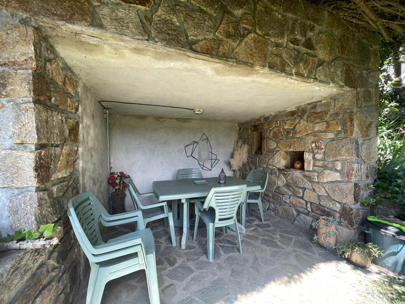 Maison - 230 m² - 10 pièces