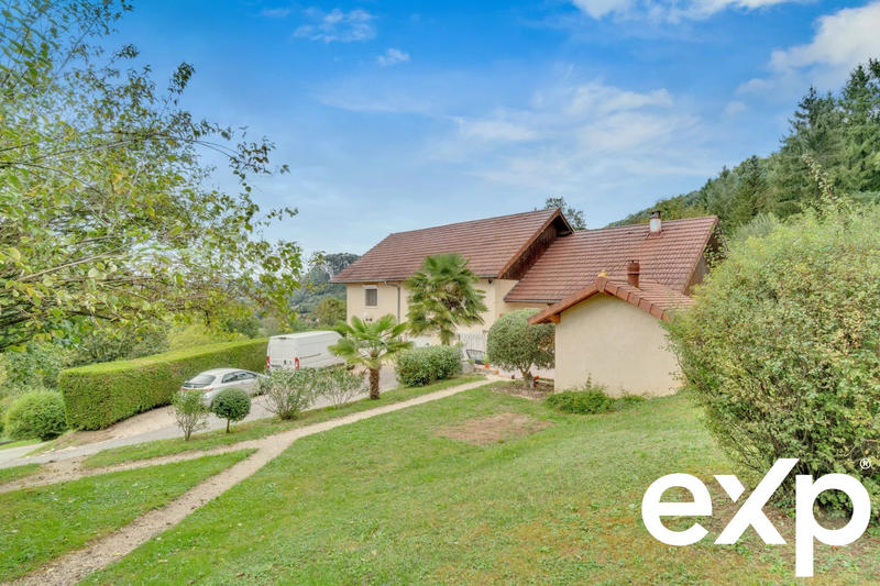 Maison - 167 m² - 6 pièces