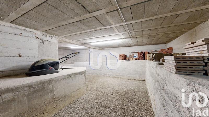 Maison - 233 m² - 7 pièces