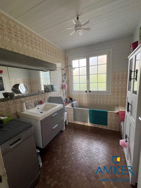 Maison traditionnelle - 87 m² - 4 pièces