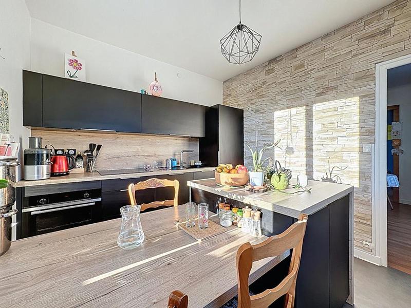 Maison - 170 m² - 8 pièces