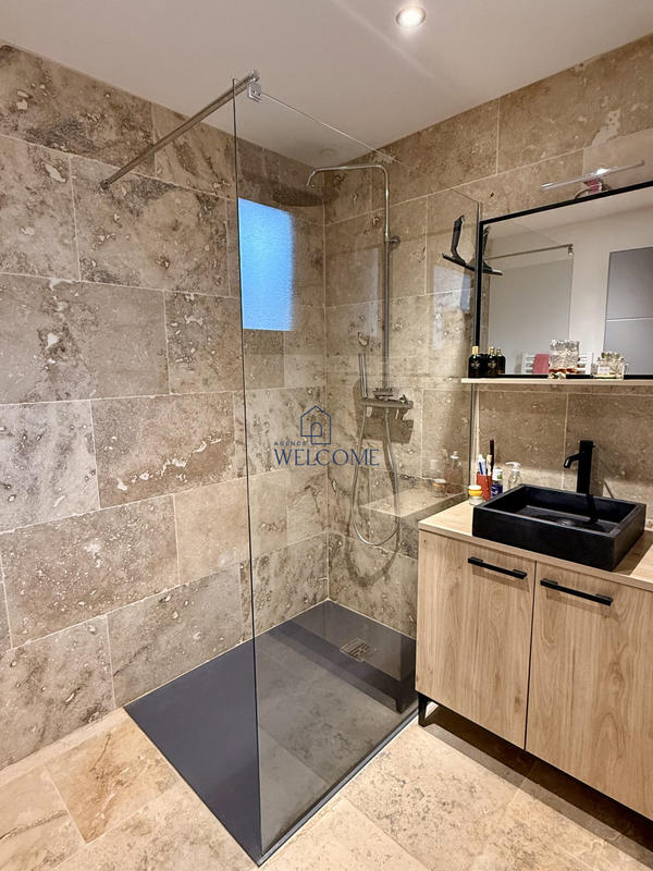 Maison contemporaine - 95 m² - 4 pièces