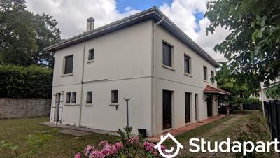 Chambre - 16 m² - 1 pièce