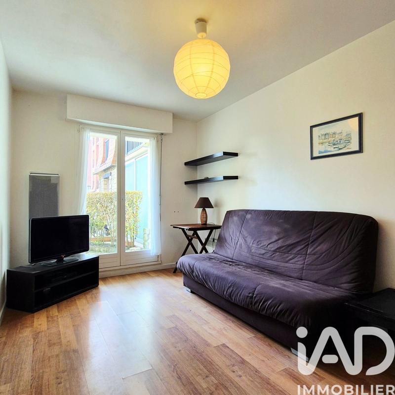 Studio - 25 m² - 1 pièce