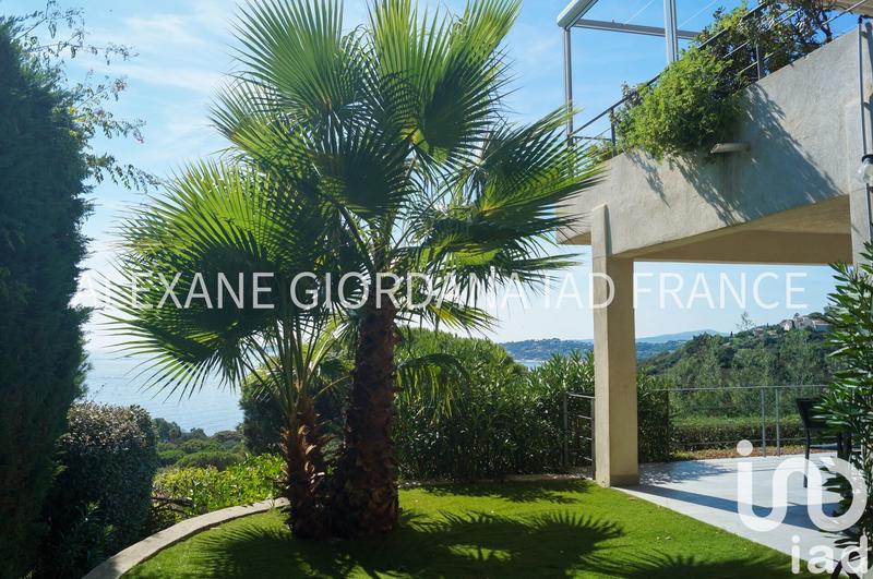 Maison - 195 m² - 7 pièces