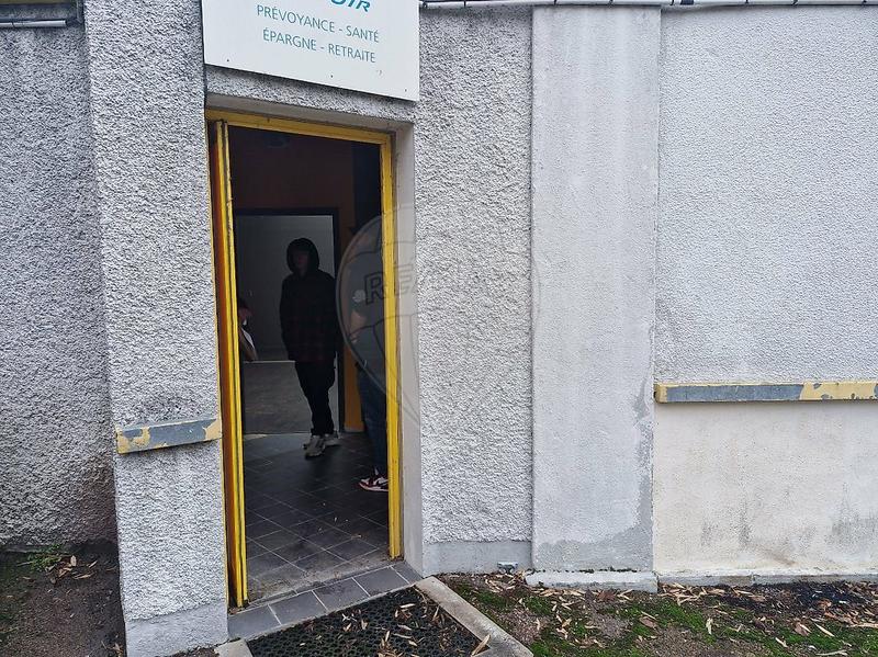 Local commercial - 480 m² - 3 pièces