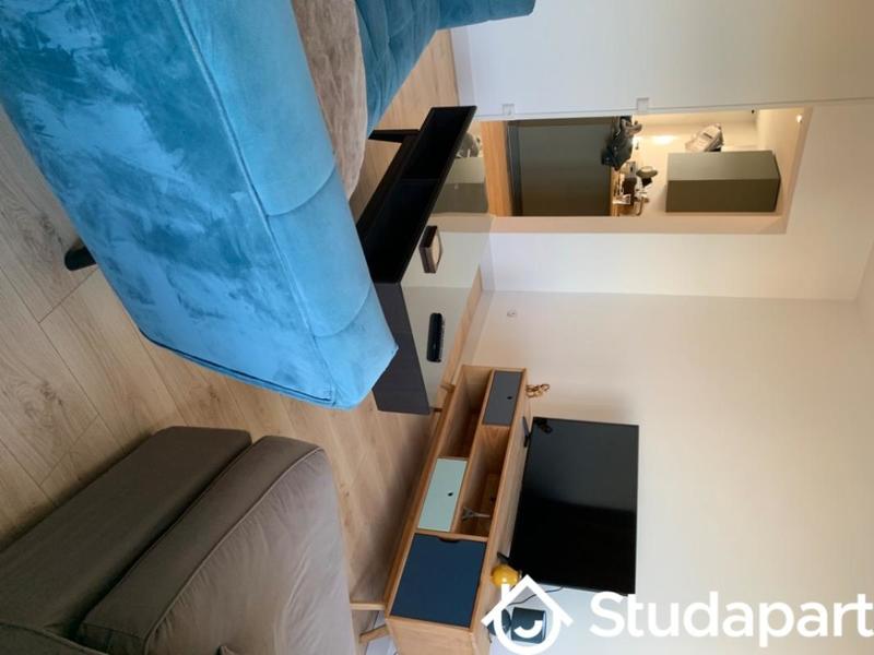 Chambre - 9 m² - 1 pièce