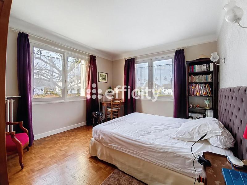 Pavillon - 145 m² - 6 pièces