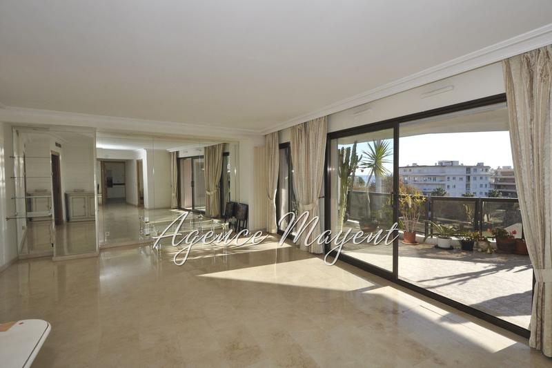 Appartement - 115 m² - 3 pièces