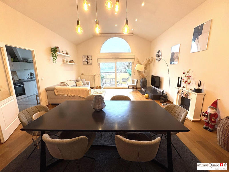 Appartement - 92 m² - 3 pièces