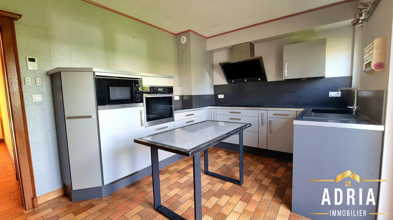 Maison - 150 m² - 8 pièces