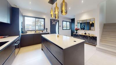 Maison contemporaine - 204 m² - 8 pièces