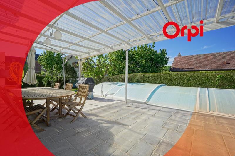 Maison - 220 m² - 6 pièces