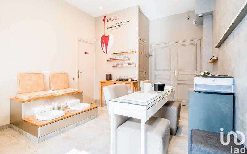 Local commercial - 64 m²