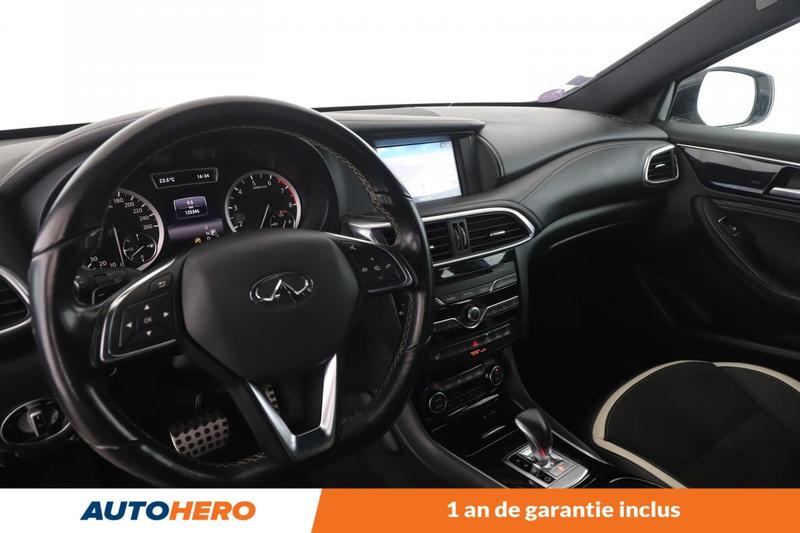 Infiniti Q30 1.6t Sport Dct 156 ch
